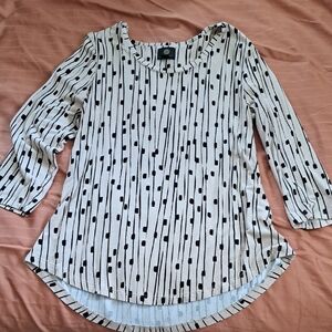 JM Collection Black and White Patterned Blouse